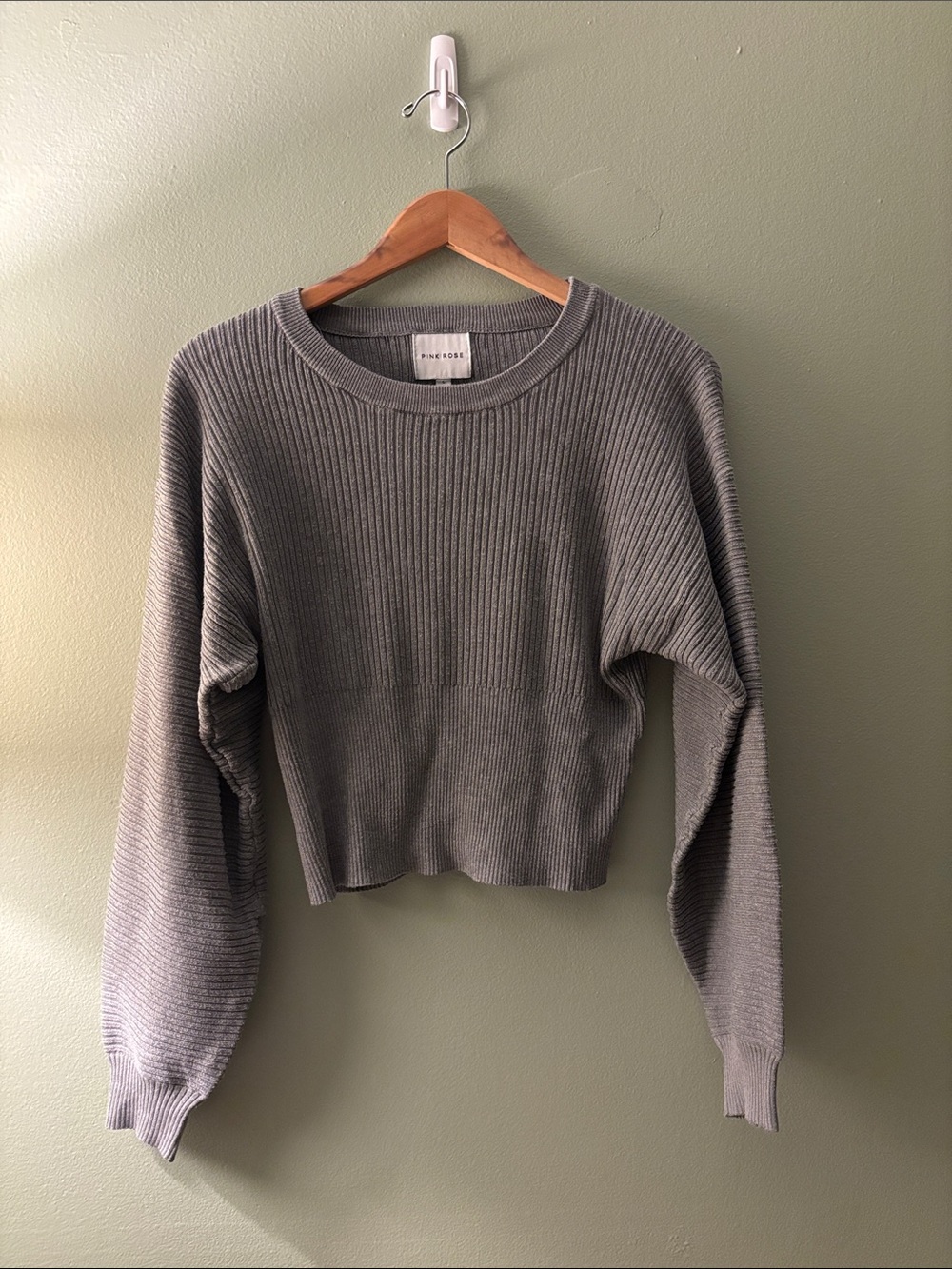 Ribbed Cropped Crewneck Sweater in Gray